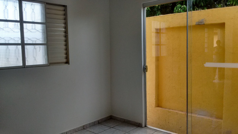 Casa à venda Jardim Solange com 345m² e 3 quartos por R$ 350.000 - 1225292662-casa-jo-01.jpg