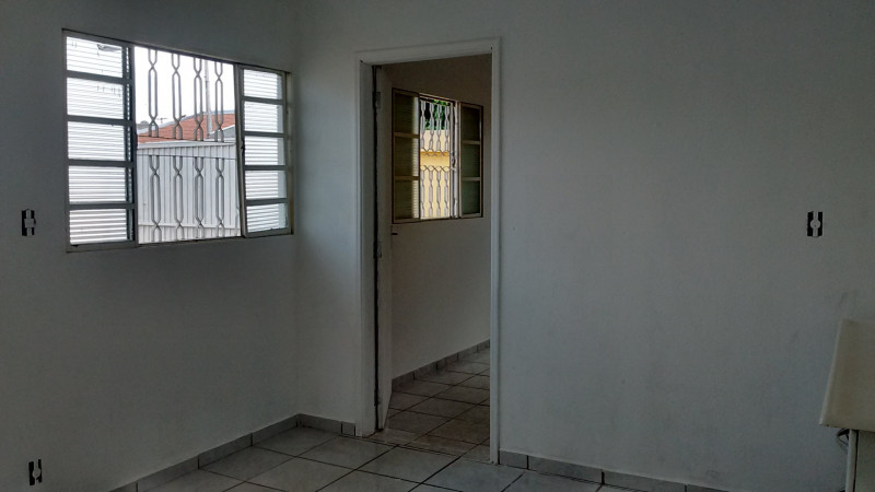 Casa à venda Jardim Solange com 345m² e 3 quartos por R$ 350.000 - 258189308-casa-jo-04.jpg