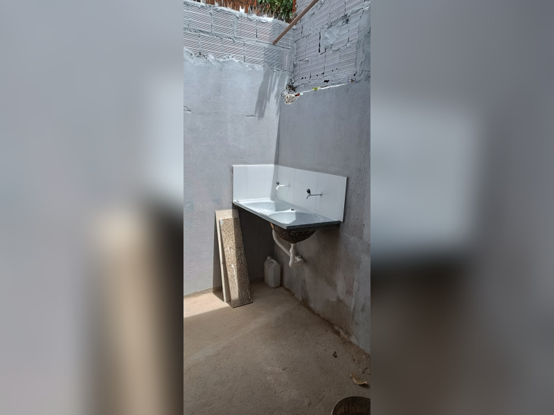 Casa à venda Bonsucesso com 72m² e 2 quartos por R$ 60.000 - img-20240114-121527.jpg