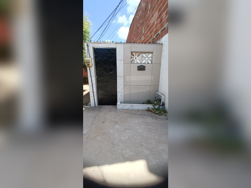 Casa à venda Bonsucesso com 72m² e 2 quartos por R$ 60.000 - img-20240119-101319-1.jpg