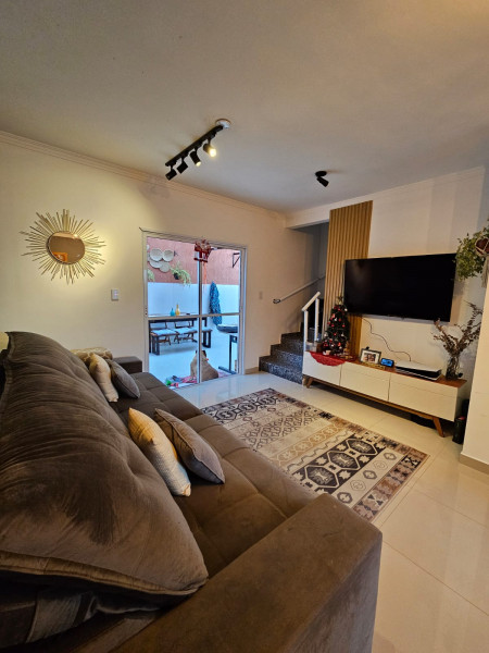 Casa de condomínio à venda Jardim Pioneira com 90m² e 2 quartos por R$ 510.000 - 1184468565-sala-tv-3.jpg