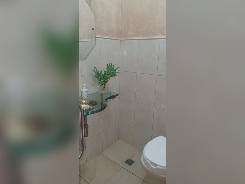 Casa à venda Jardim Europa com 250m² e 3 quartos por R$ 750.000 - 04-lavabo-01.jpeg