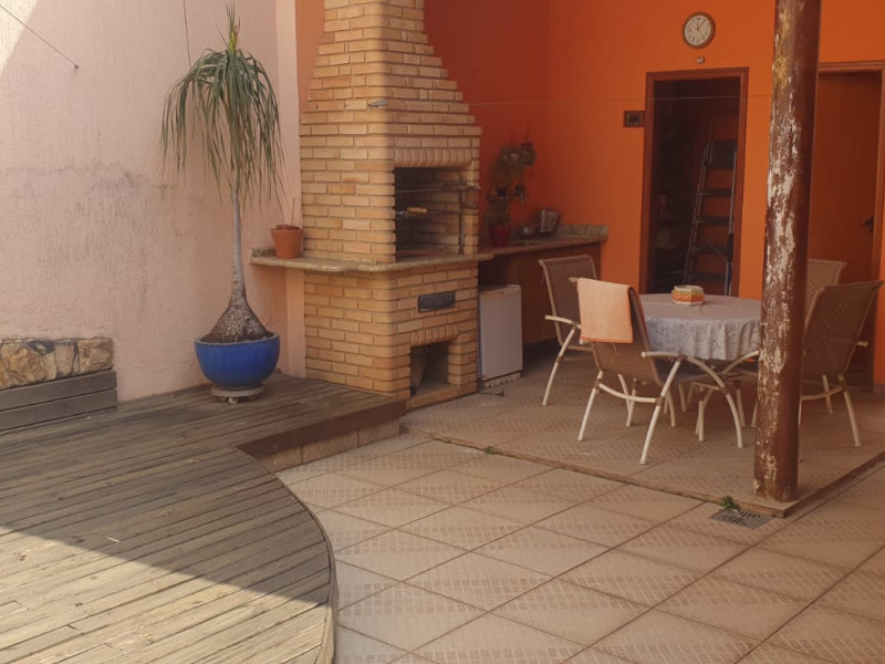 Casa à venda Jardim Europa com 250m² e 3 quartos por R$ 750.000 - 11-quintal-03-edicula.jpeg