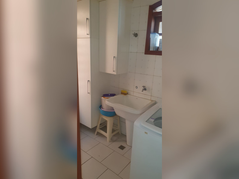 Casa à venda Jardim Europa com 250m² e 3 quartos por R$ 750.000 - 13-lavanderia-01.jpeg