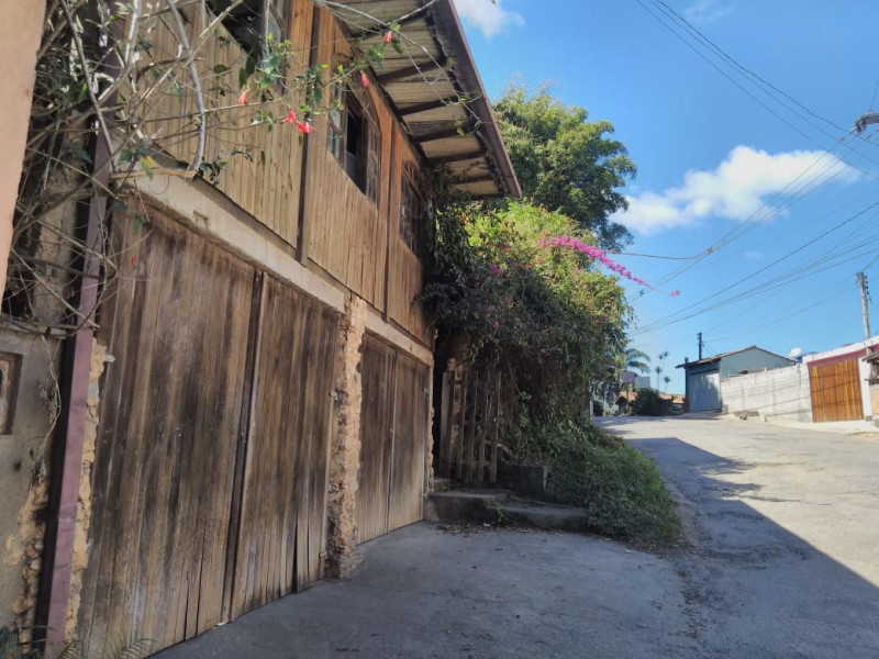 Casa à venda Lumiar com 369m² e 2 quartos por R$ 370.000 - 19-frente-casa-rua-2.jpeg