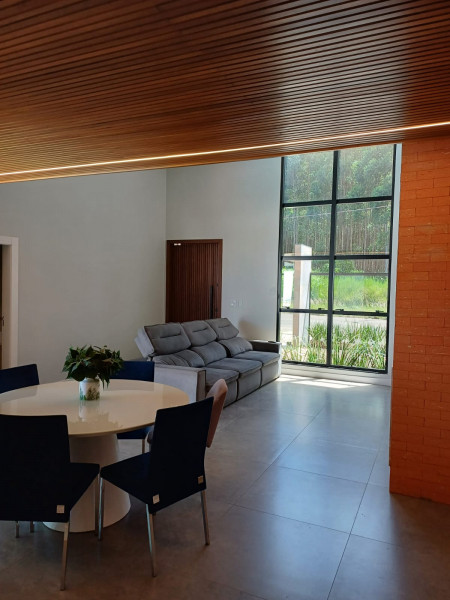 Casa à venda Desbravador com 163m² e 3 quartos por R$ 1.200.000 - 606806172-d4eec63e-5c6c-4a08-8e09-8d8f2793edd9.jpg