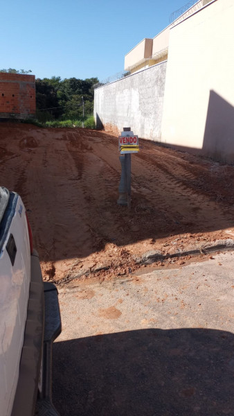 Terreno à venda Jardim Brasil com 191m² e 1 quarto por R$ 215.000 - 681432357-d87fdd6b-5abd-4394-9681-a6ce67ac729a.jpeg
