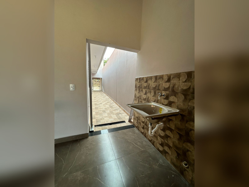 Casa à venda Vila São Lúcio com 200m² e 3 quartos por R$ 550.000 - img-20241020-wa0035.jpg