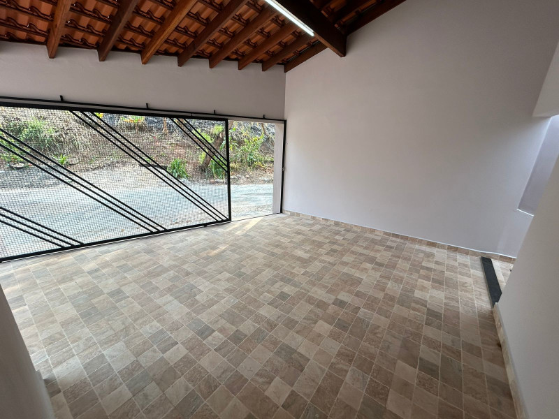 Casa à venda Vila São Lúcio com 200m² e 3 quartos por R$ 550.000 - img-20241020-wa0036.jpg