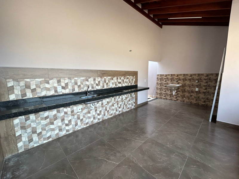 Casa à venda Vila São Lúcio com 200m² e 3 quartos por R$ 550.000 - img-20241022-wa0034.jpg