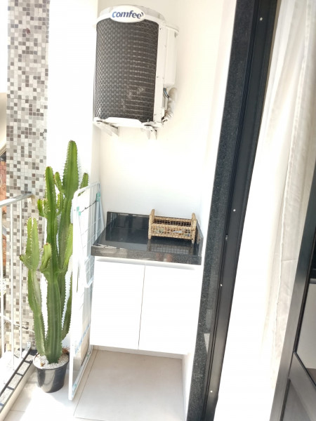 Apartamento à venda Taquara com 55m² e 2 quartos por R$ 220.000 - 1395351033-varanda-2.jpeg