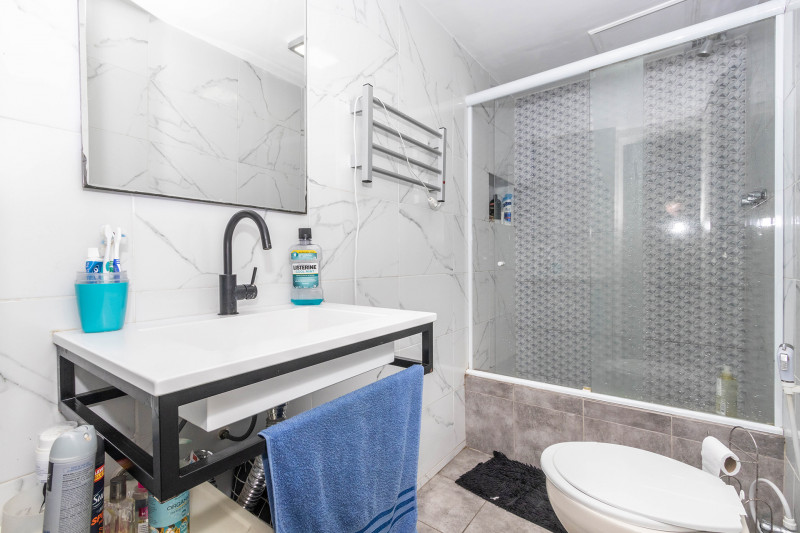 Apartamento à venda Tijuca com 190m² e 4 quartos por R$ 950.000 - 382329369-34-banheiro-2.jpg