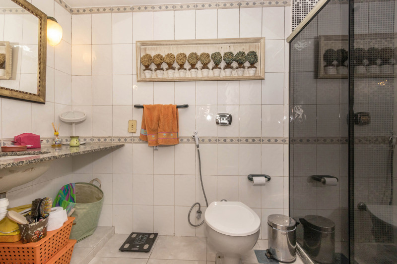 Apartamento à venda Tijuca com 190m² e 4 quartos por R$ 950.000 - 657244231-15-suite-1.jpg