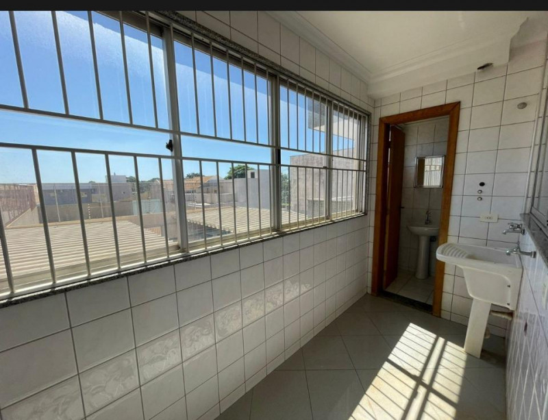 Apartamento à venda Conjunto Habitacional Inocente Vila Nova Jr com 147m² e 3 quartos por R$ 750.000 - 1220987607-area-de-servico.jpeg
