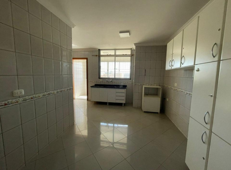 Apartamento à venda Conjunto Habitacional Inocente Vila Nova Jr com 147m² e 3 quartos por R$ 750.000 - 1457776297-cozinha-2.jpeg