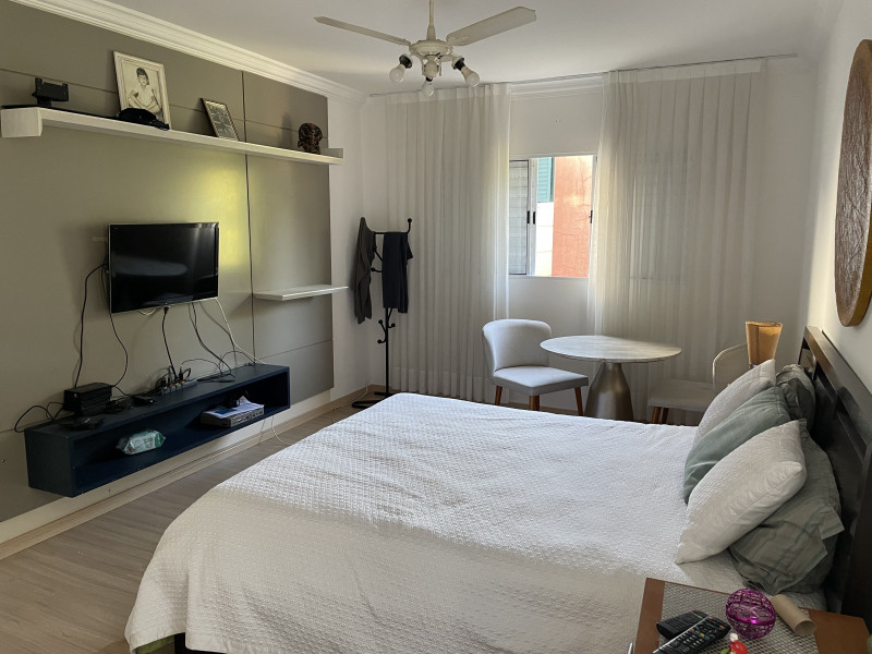 Casa à venda Jardim Semiramis com 305m² e 4 quartos por R$ 990 - 1127905071-casa-17.jpg