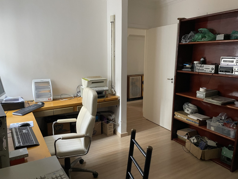 Casa à venda Jardim Semiramis com 305m² e 4 quartos por R$ 990 - 906183556-casa-10.jpg