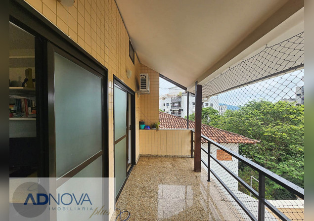 imóvel com 178m²