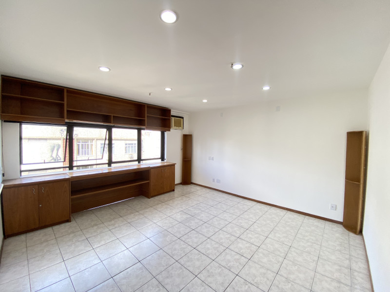 Comercial à venda Tijuca com 28m² e  quartos por R$ 207.000 - 1.jpeg