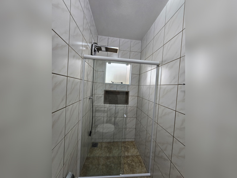 Casa à venda Forquilhas com 114m² e 3 quartos por R$ 620.000 - 15-box-banheiro-social.jpg