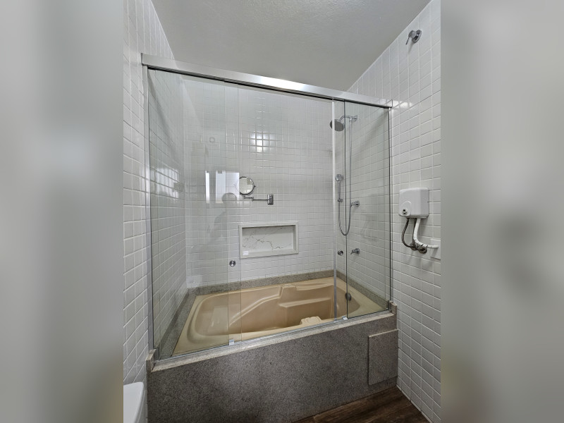 Casa à venda Forquilhas com 114m² e 3 quartos por R$ 620.000 - 9-banheira-suite.jpg