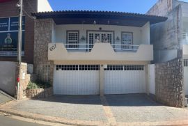 Casa à venda Centro com 300m² - 3 dormitórios -  vagas - R$ 1.600.000 - 1993643389-casa1.jpg