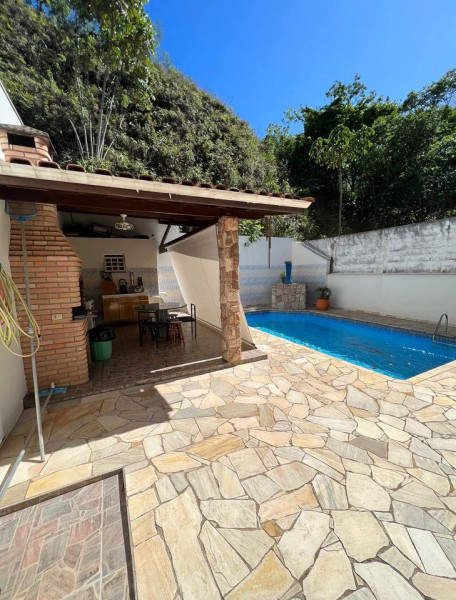 Casa à venda Centro com 300m² e 3 quartos por R$ 1.600.000 - 1801922437-casa8.jpg