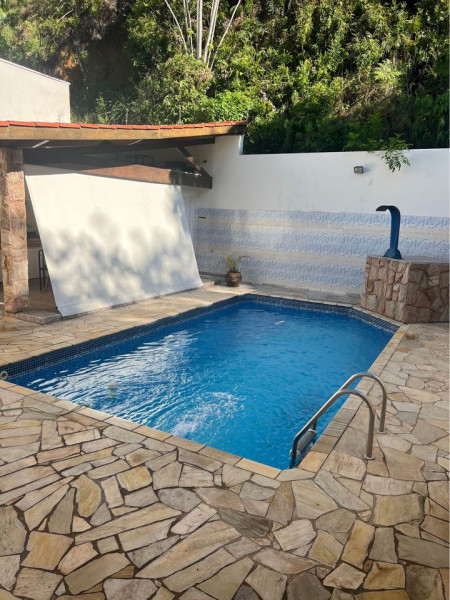 Casa à venda Centro com 300m² e 3 quartos por R$ 1.600.000 - 604373673-casa2.jpg