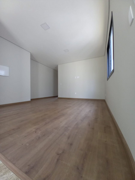 Casa de condomínio à venda Jardim Esperança com 210m² e 3 quartos por R$ 1.790 - 1649596204-img-20240128-wa0023.jpg
