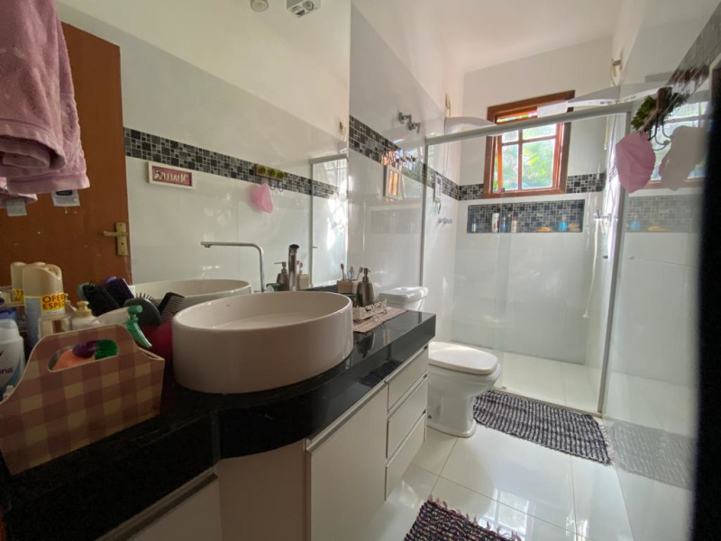 Casa de condomínio à venda Casa Branca com 230m² e 3 quartos por R$ 1.300.000 - banheiro-suite-1.jpg