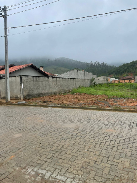 Terreno à venda Centro com 255m² e 1 quarto por R$ 120.000 - 2132221593-imagem-do-whatsapp-de-2024-01-30-as-10.jpg