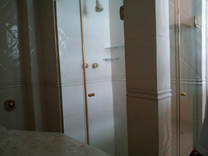 Apartamento à venda Maracanã com 107m² e 3 quartos por R$ 299.990 - 581388079-12-banheiro-suite-c.jpg