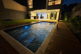 Casa de condomínio à venda Granja Viana com 320m² - 3 dormitórios -  vagas - R$ 3.190.000 - 6ba320be-5105-4977-b00b-0e308489679f.jpeg