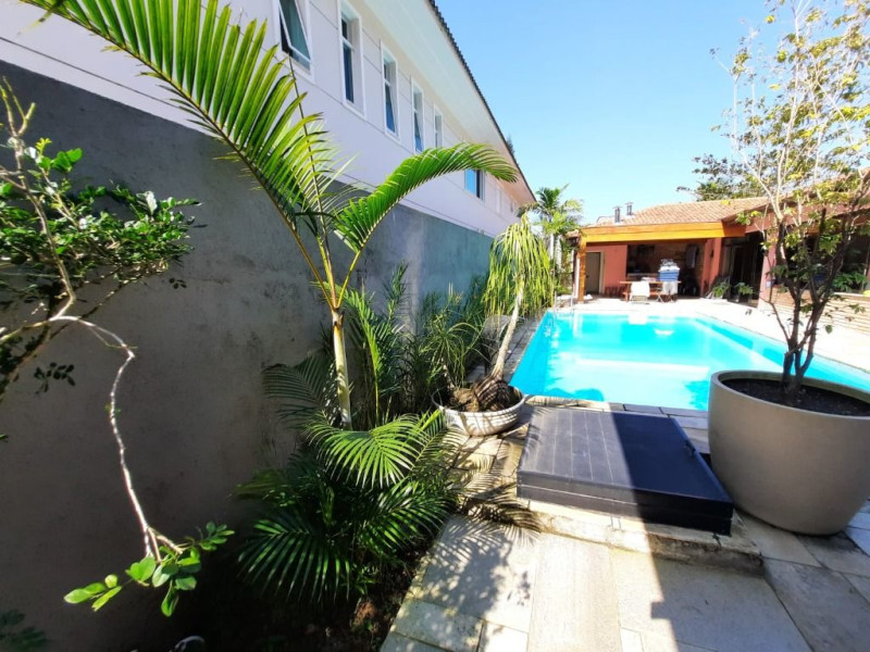 Casa de condomínio à venda Balneário Cidade Atlântica com 385m² e 4 quartos por R$ 1.495.000 - vista-do-fundo-casa.jpg