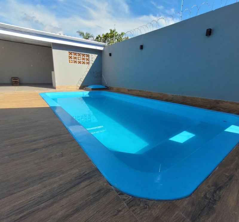 Casa à venda Jardim Tijuca com 300m² e 3 quartos por R$ 450.000 - 648480192-139b928d-bd08-4fe3-a895-a872db6be769.jpg