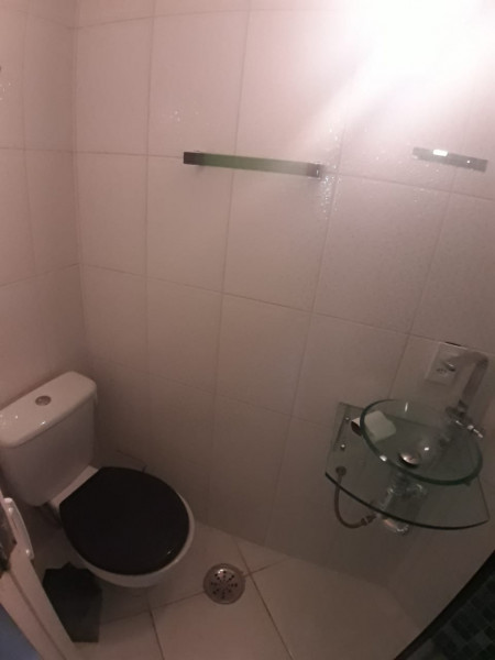 Apartamento à venda Jardim Marajoara com 72m² e 3 quartos por R$ 62.000 - 70805628-banheiro-2.jpeg