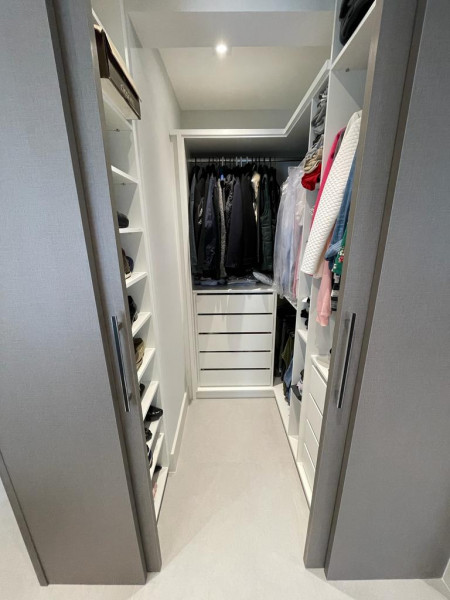 Apartamento à venda Jardim das Acácias com 103m² e 2 quartos por R$ 1.790.000 - 519912692-closet-suite-master.JPG