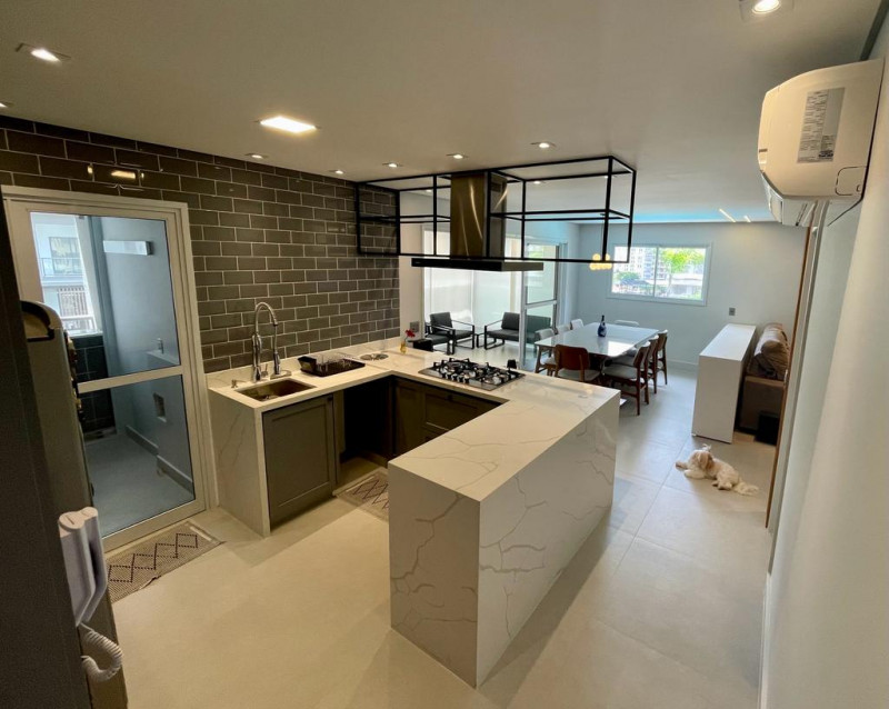 Apartamento à venda Jardim das Acácias com 103m² e 2 quartos por R$ 1.790.000 - 651497577-cozinha2.JPG