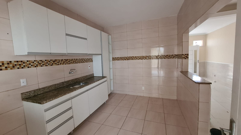 Casa de condomínio à venda Vargem Pequena com 165m² e 3 quartos por R$ 560.000 - 792597965-cozinha.jpeg