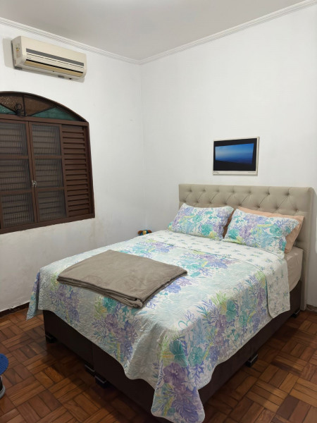 Casa à venda Amambaí com 300m² e 4 quartos por R$ 1.000.000 - 1806296092-c2c731fb-942a-4d21-8af2-af96e724e8a1.jpeg
