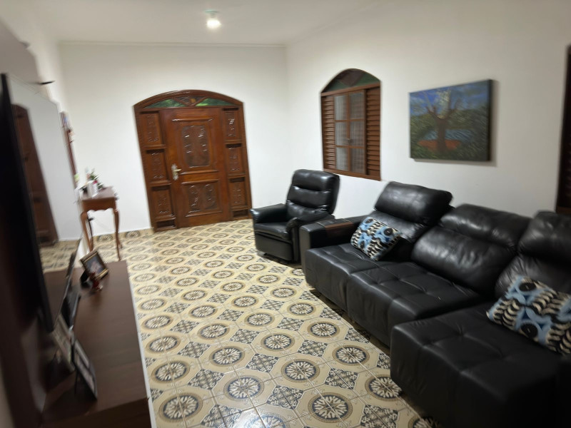 Casa à venda Amambaí com 300m² e 4 quartos por R$ 1.000.000 - 1890989751-23c1c464-0f03-480e-9b00-078fe082445a.jpeg