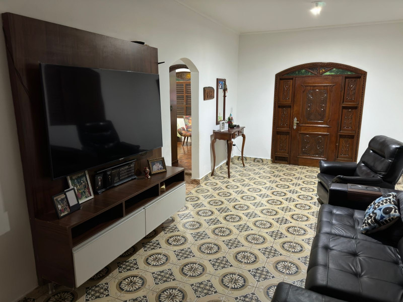 Casa à venda Amambaí com 300m² e 4 quartos por R$ 1.000.000 - 1986311472-53acf8c8-fec0-4ed8-b709-d9752af71ad0.jpeg