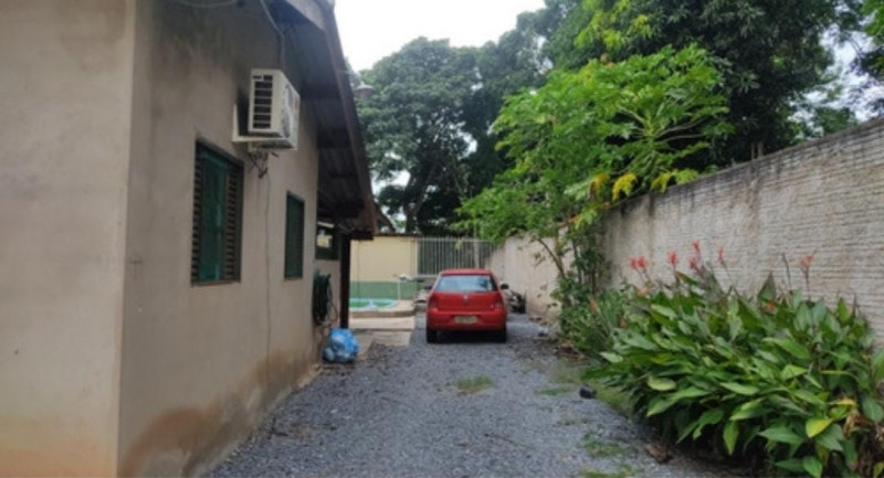 Chácara à venda Centro-Sul com 3000m² e 3 quartos por R$ 800.000 - 1186708582-save-20231022-213843.jpg