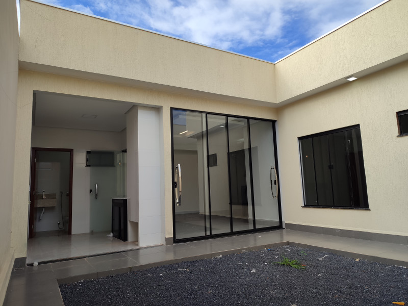 Casa à venda Centro com 219m² e 3 quartos por R$ 843.150 - 1233470037-img-20240204-162157.jpg