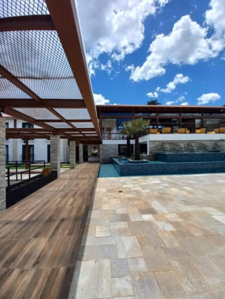 Apartamento à venda Centro com 57m² e 1 quarto por R$ 49.000 - 1068756765-piscinas.jpg