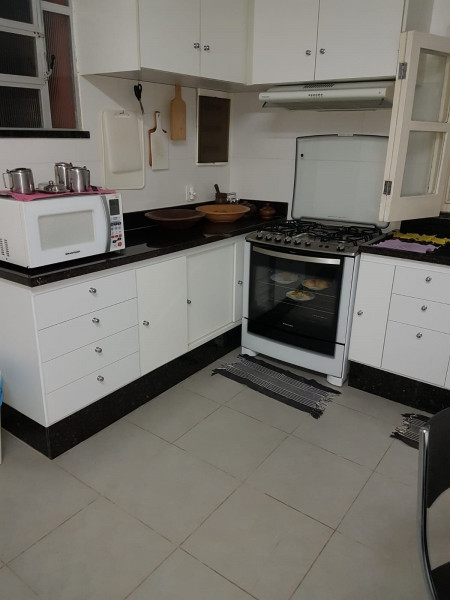 Casa à venda Centro com 380m² e 5 quartos por R$ 1.750.000 - 271106911-img-20240108-wa0033.jpg