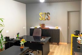 Casa à venda Jardim Pagliato com 390m² - 4 dormitórios -  vagas - R$ 1.700.000 - h-escritorio-com-entrada-independente-da-casa.jpg