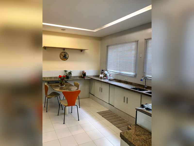 Casa à venda Jardim Pagliato com 390m² e 4 quartos por R$ 1.700.000 - v-cozinha.jpg
