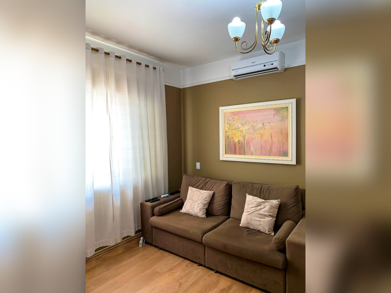 Casa à venda Jardim Pagliato com 390m² e 4 quartos por R$ 1.700.000 - v-sala-teve.jpg