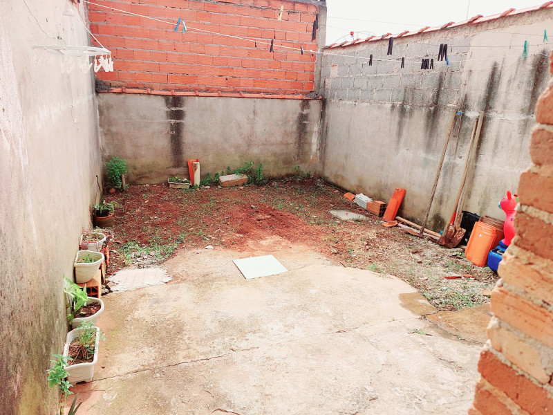 Casa à venda Jardim Aguas Claras com 110m² e 3 quartos por R$ 350.000 - 20231117-084811.jpg